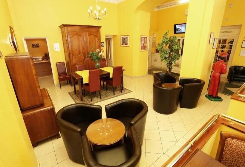 هتل Berlioz Basel Airport