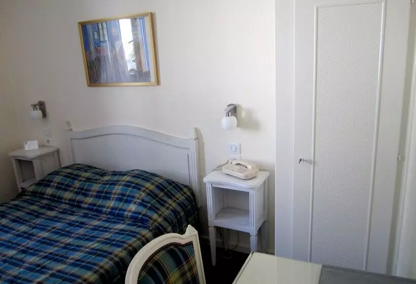 هتل Berlioz Basel Airport