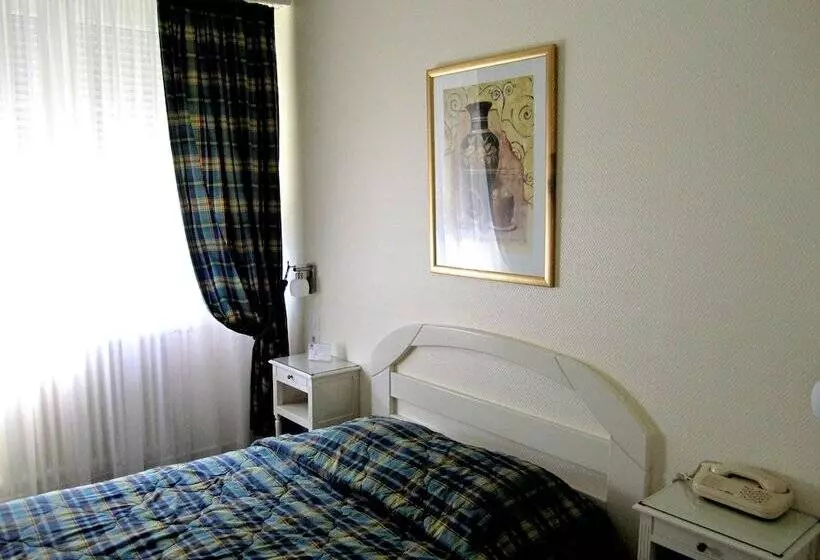 هتل Berlioz Basel Airport