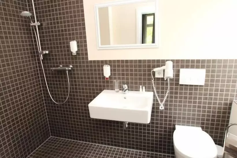 Отель Hostaria Da Marcello