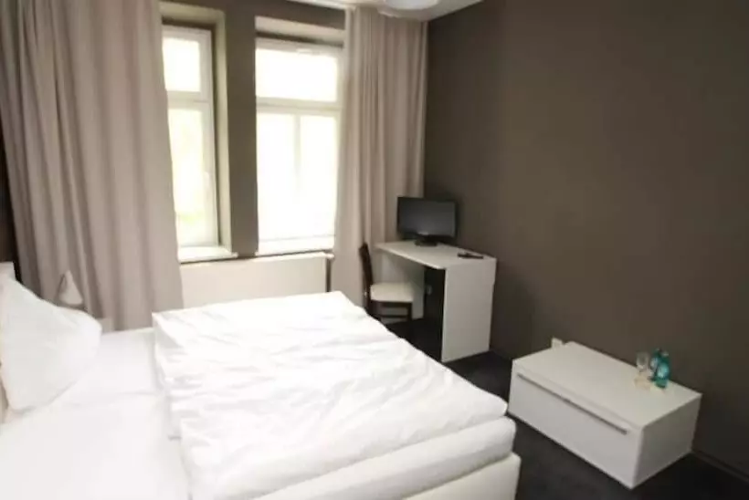 Отель Hostaria Da Marcello