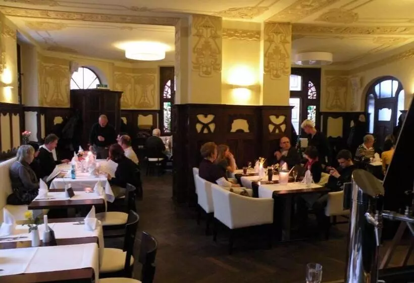 Отель Hostaria Da Marcello