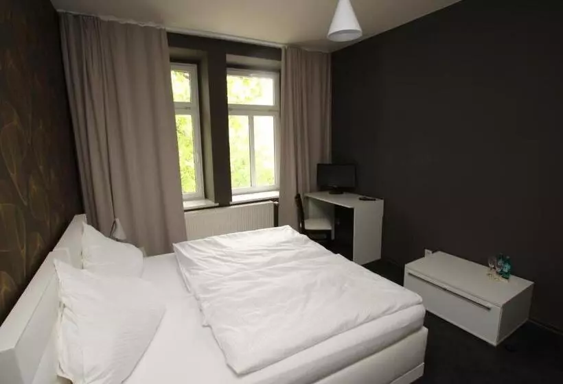 Отель Hostaria Da Marcello