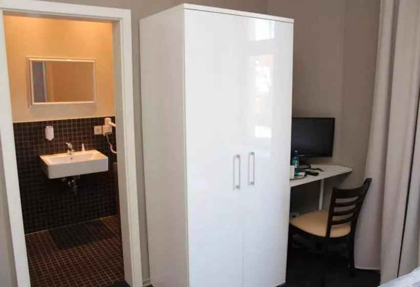 Отель Hostaria Da Marcello