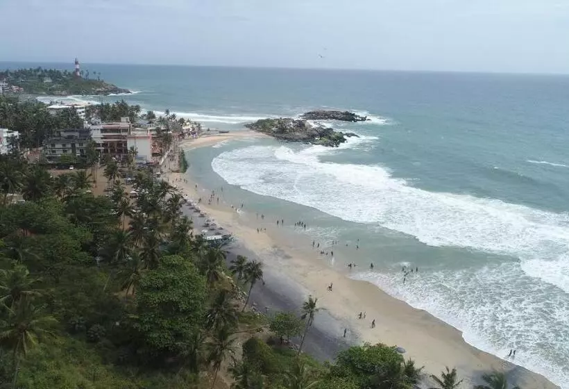 호텔 Getaway Beach Resort Kovalam