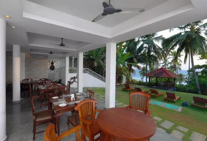호텔 Getaway Beach Resort Kovalam