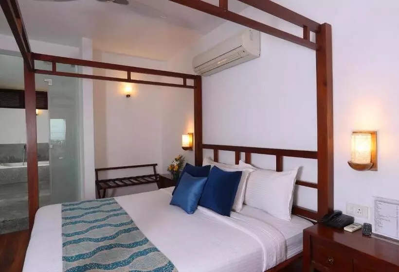 호텔 Getaway Beach Resort Kovalam