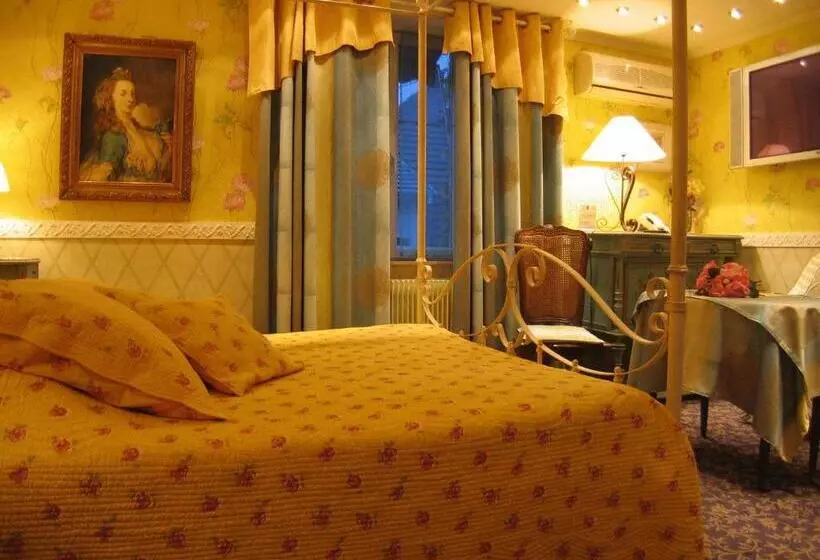 酒店 La Roseraie Biebler