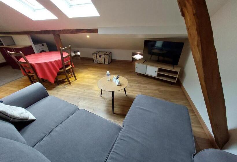 ホテル Logis Hôtel   Les Pasteliers