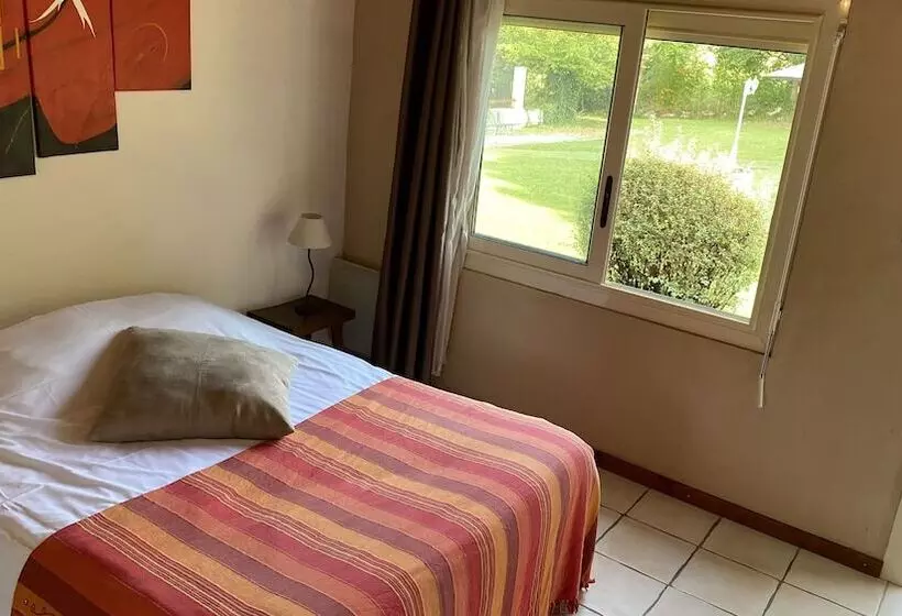 Отель Logis Des Cretes De Pignols