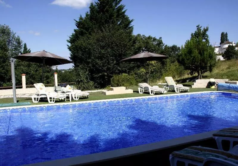 Отель Logis Des Cretes De Pignols