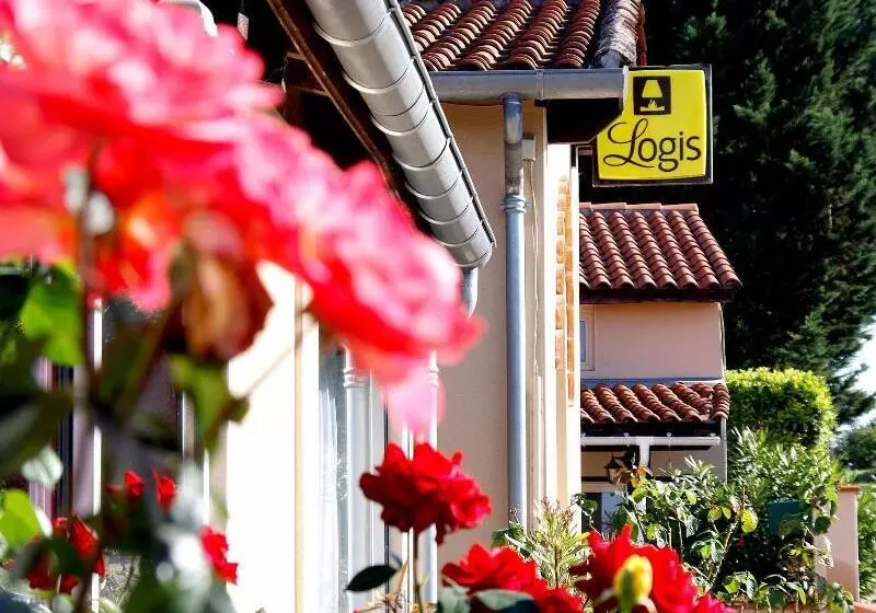 Отель Logis Des Cretes De Pignols