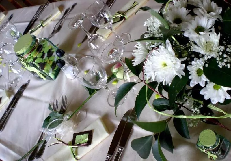 Отель Logis Des Cretes De Pignols