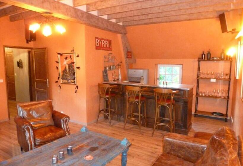 ホテル Manoir De Savigny