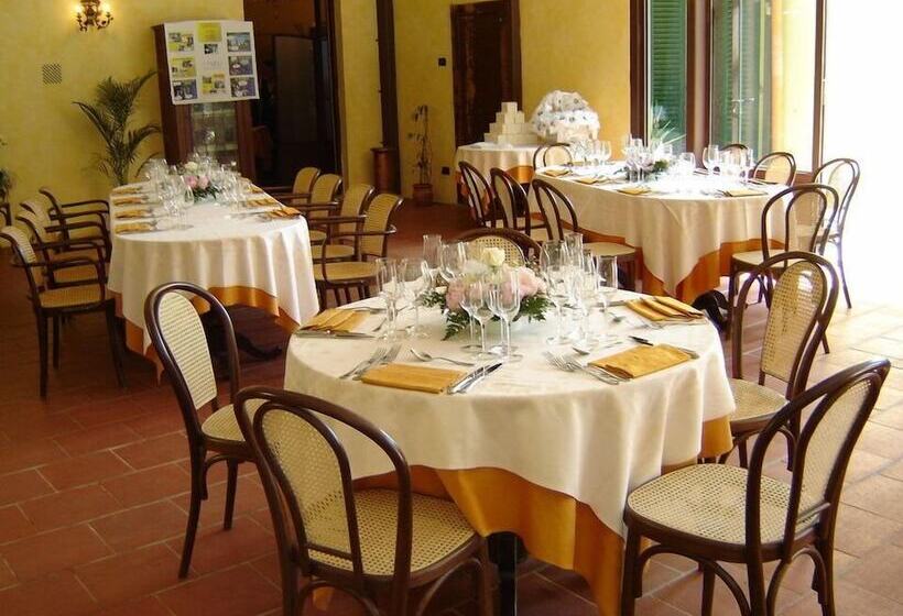 فندق Relais Il Trebbiolo