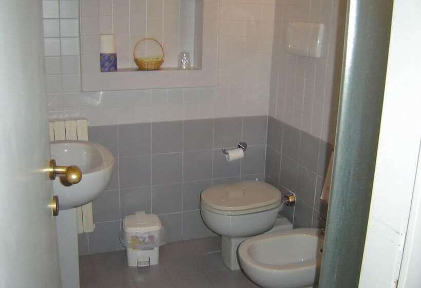 فندق Relais Il Trebbiolo