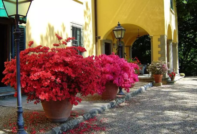 Отель Relais Il Trebbiolo