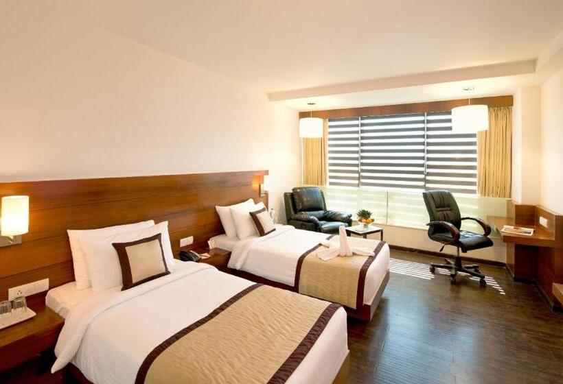 فندق Sandy's Tower