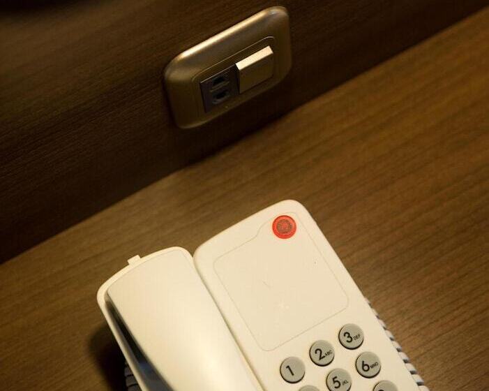 בית מלון כפרי Santika Bangka