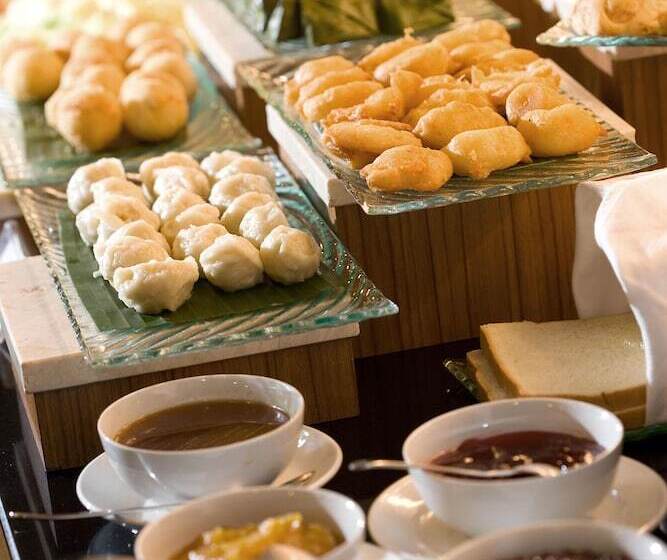 בית מלון כפרי Santika Bangka