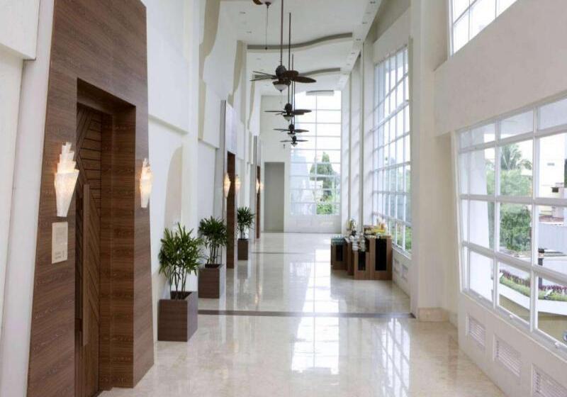 בית מלון כפרי Santika Bangka