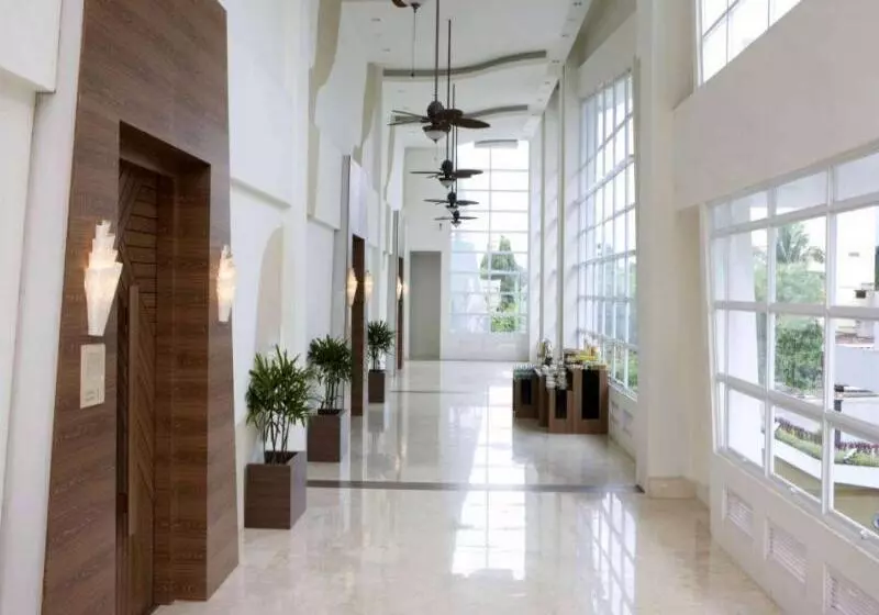 Szálloda Santika Bangka