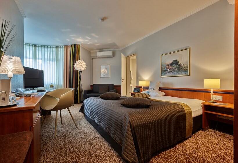 Tandreas Hotel & Restaurant