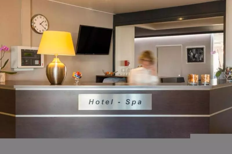 Отель The Originals Boutique Hôtel Spa Beuzeville Honfleur Sud