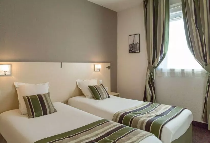 Отель The Originals Boutique Hôtel Spa Beuzeville Honfleur Sud