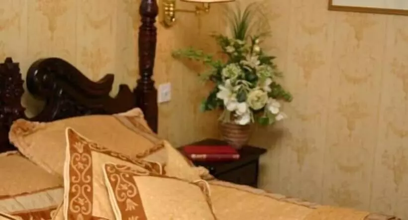 Отель Tullylagan Country House