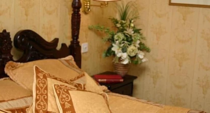 Отель Tullylagan Country House