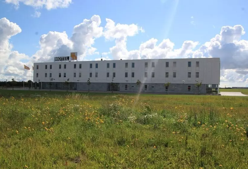 Motel X