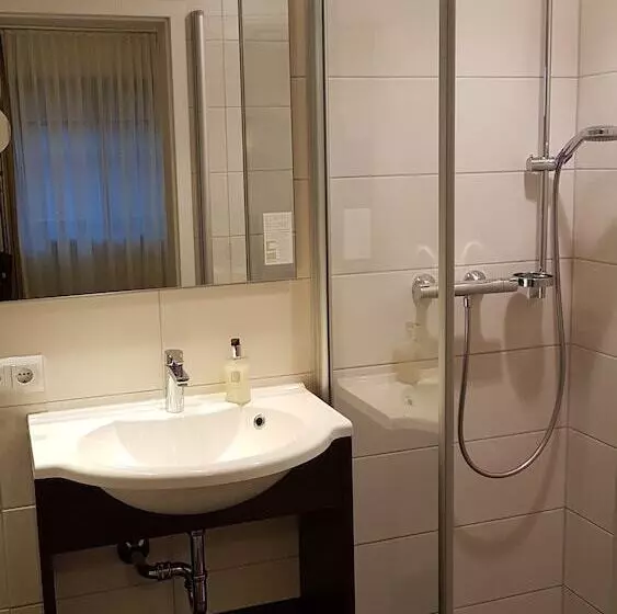 Пансион Gasthof Weißes Roß