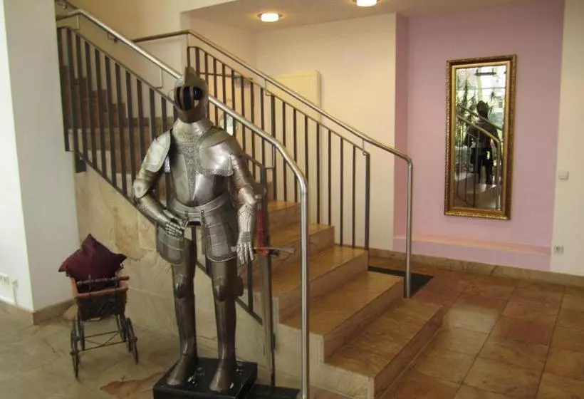 בית מלון כפרי Schloss Rockenhausen