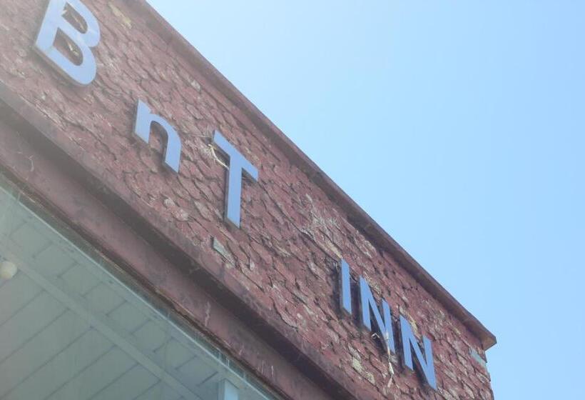הוסטל Bnt Inn