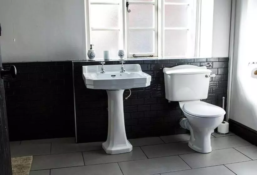 Retkeilymaja The Old Crown