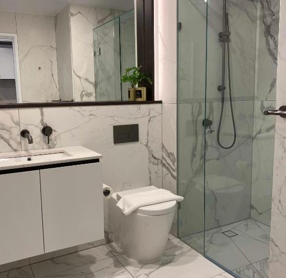 Apartment With Nice View In Boxhill 8a