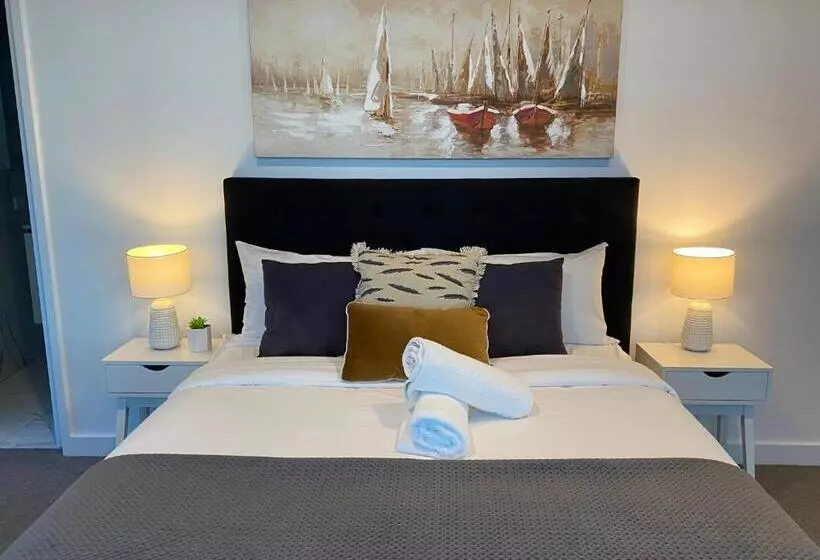 Apartment With Nice View In Boxhill 8a