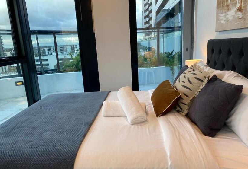 Apartment With Nice View In Boxhill 8a