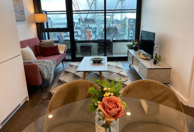 Apartment With Nice View In Boxhill 8a