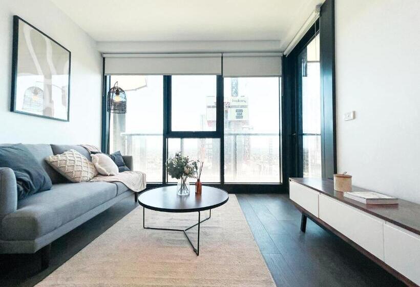 Apartment With Nice View In Boxhill 8a