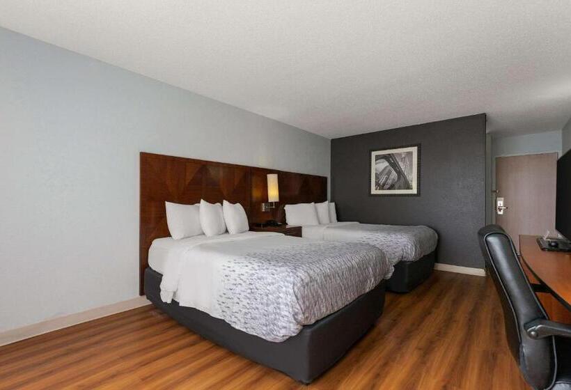 فندق Econo Lodge