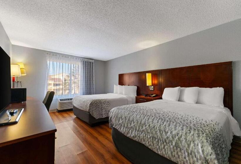 فندق Econo Lodge