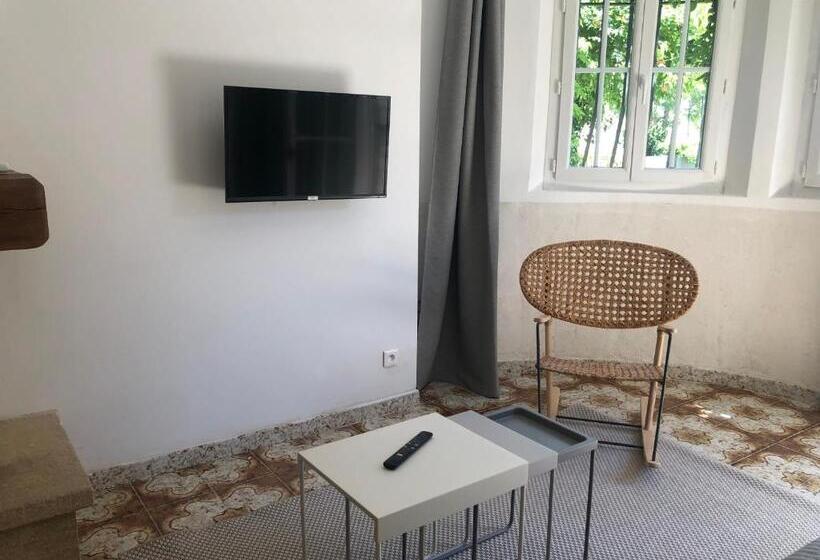 La Tour Pigeonnier Provençal Mas Des Sous Bois