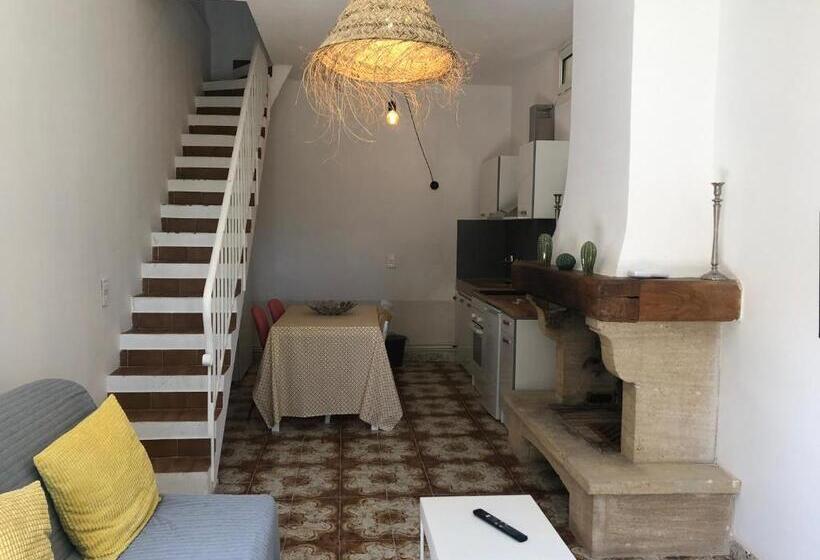 La Tour Pigeonnier Provençal Mas Des Sous Bois