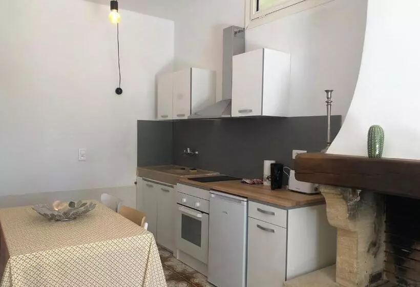 La Tour  Pigeonnier Provençal   Mas Des Sous Bois