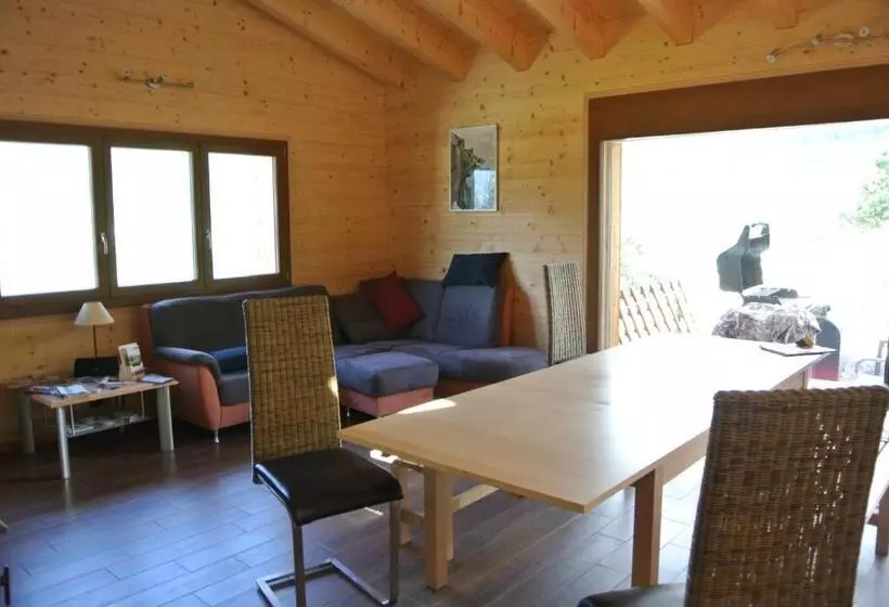 La Tzoum Hostel