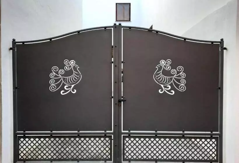 Appartamento Su Palazzina Storica In Centro A Sant Antioco