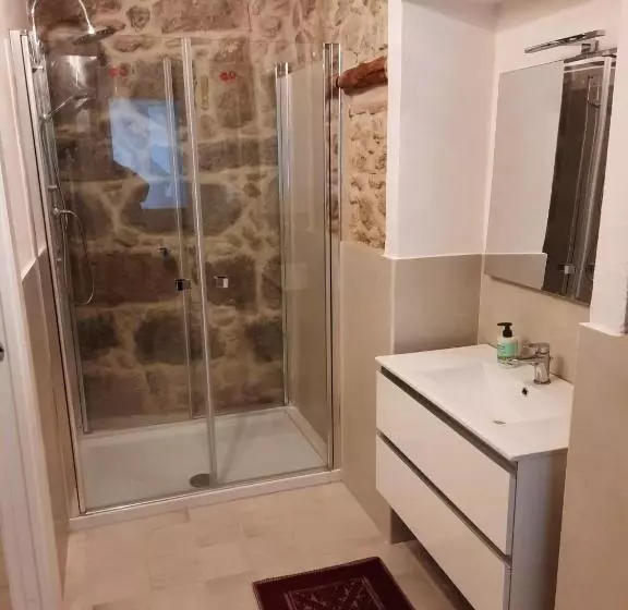 Appartamento Su Palazzina Storica In Centro A Sant Antioco