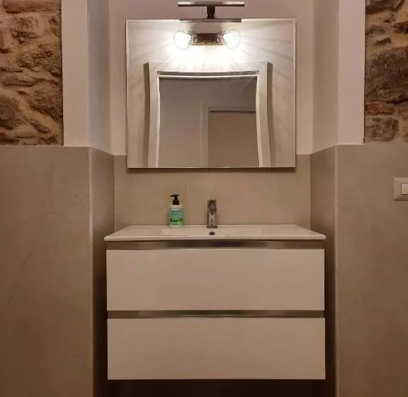 Appartamento Su Palazzina Storica In Centro A Sant Antioco